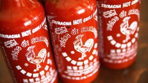 História Huy Fong Foods - najznámejšieho výrobcu Srirachi na svete.
