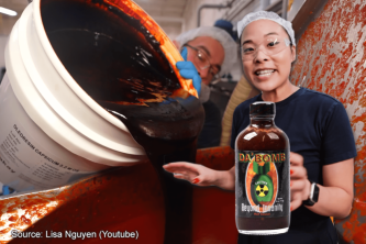 Takto se vyrábí pálivá omáčka Da Bomb známá z Hot Ones Show.